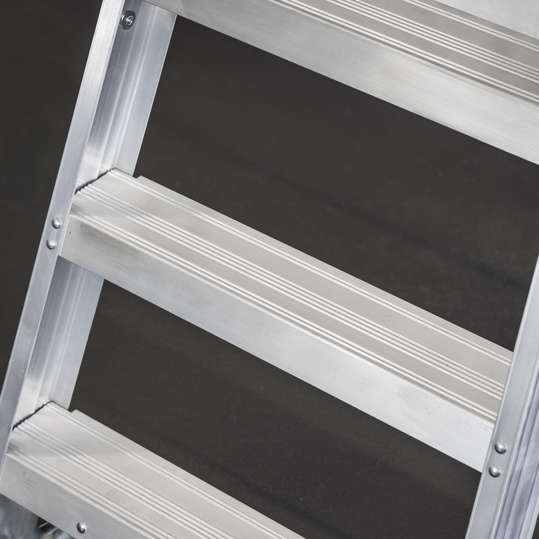 step ladder treads