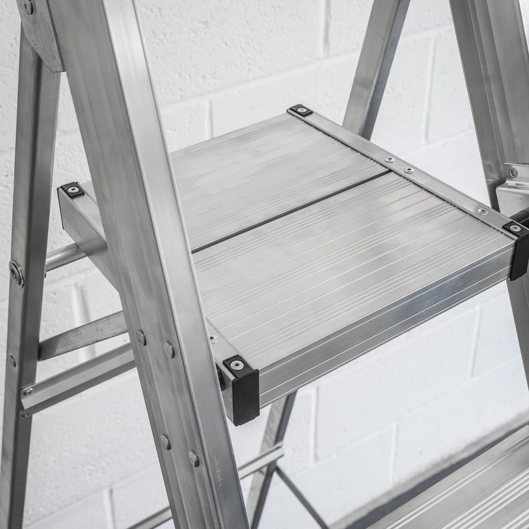 step ladder step ladder top platform