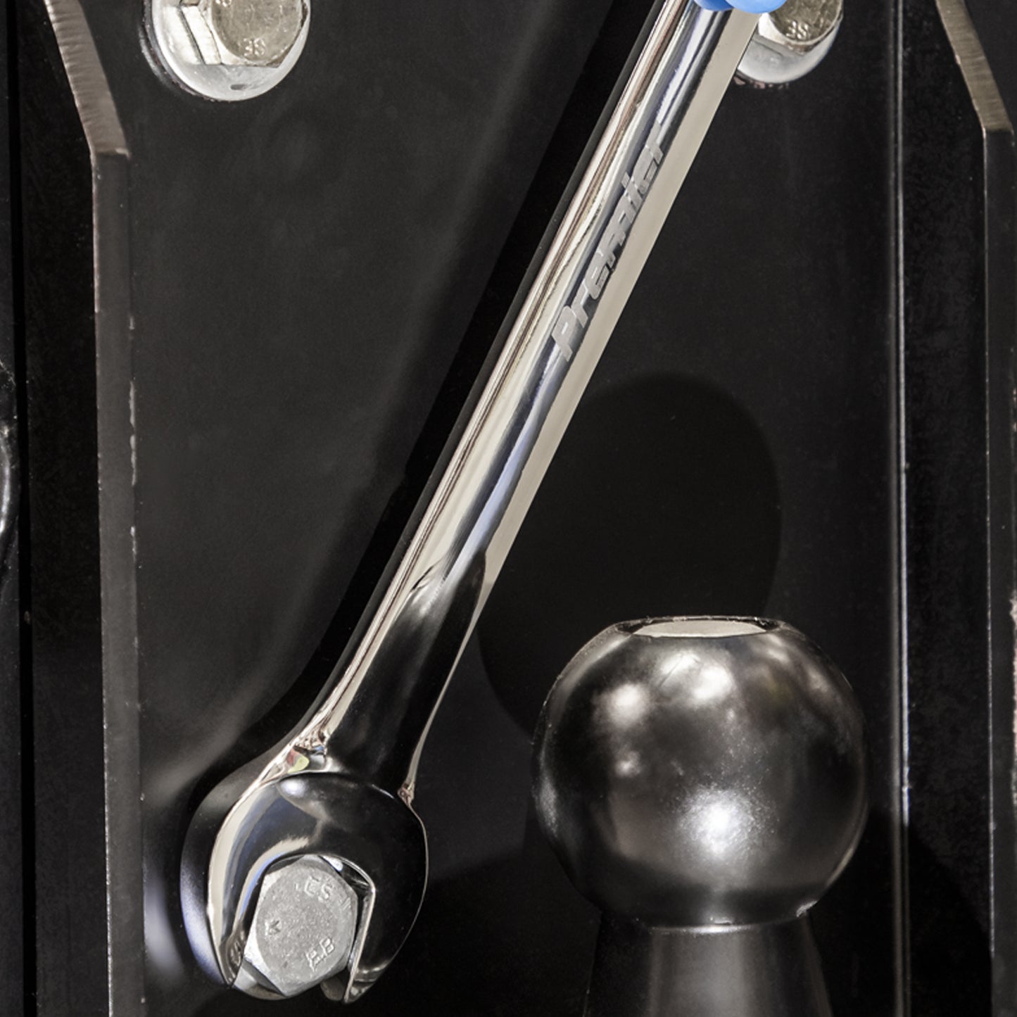 CW10-spanner-in-action